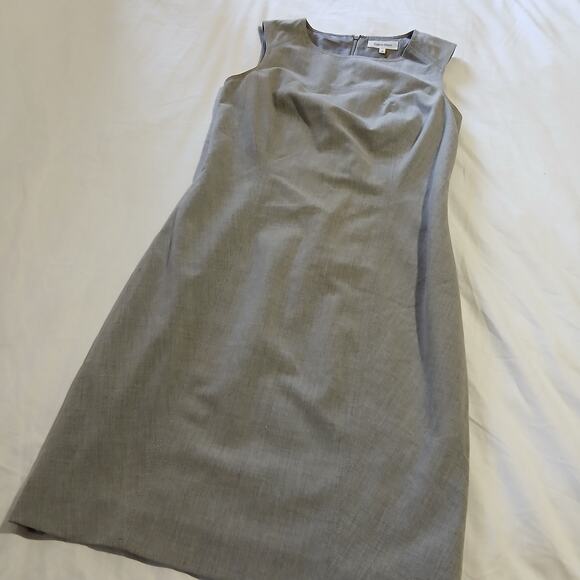 Calvin Klein size 6 sleeveless sheath in dove grey kick pleat classic design - Picture 6 of 14